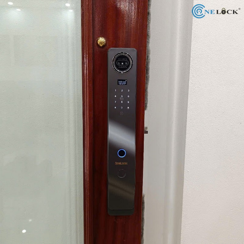 Khóa cửa mở bằng lòng bàn tay Nha Trang - Lắp cho cửa gỗ