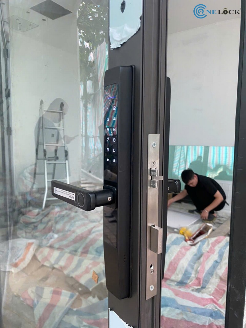 Khóa cửa vân tay Điện Biên - Lắp cho cửa Xingfa