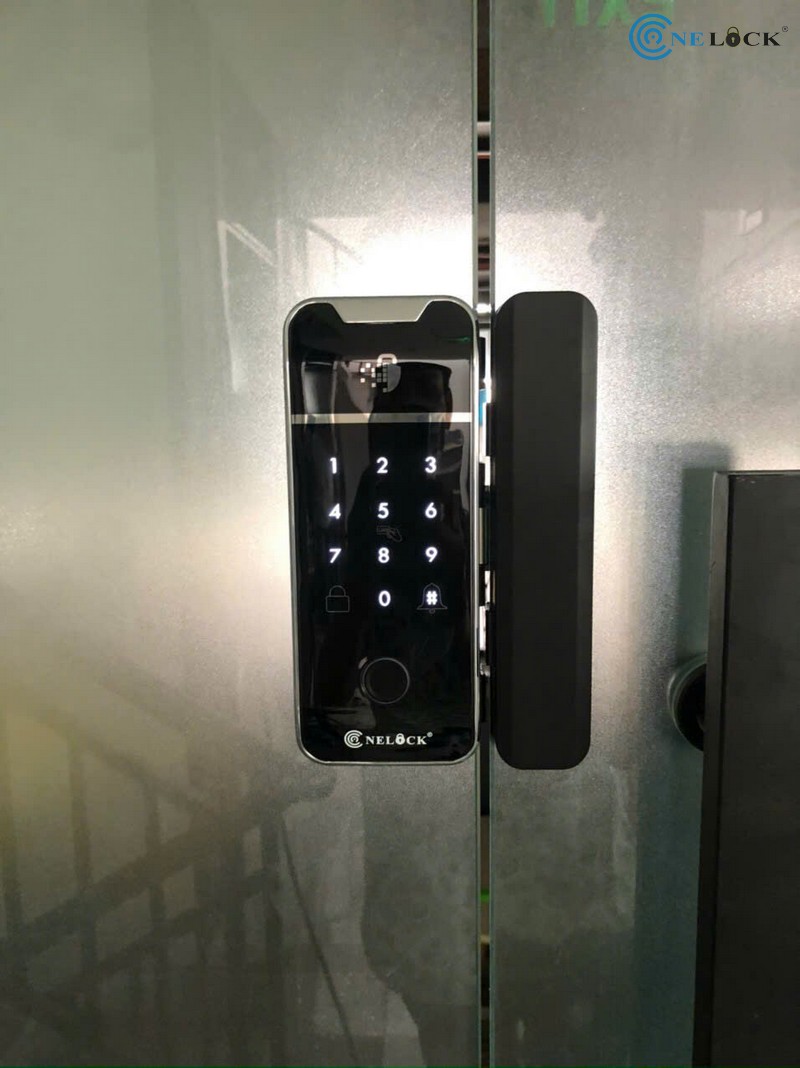 Khóa vân tay giá rẻ Tuyên Quang - Lắp cho cửa kính